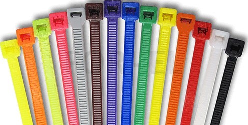 Kabelbinder in Farbe